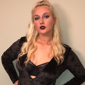 BlondeMistress