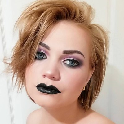 EmilieJolie42